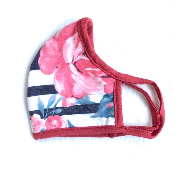 ❤️ 5 for $15 Floral Design Face Mask - Picture 2 of 7